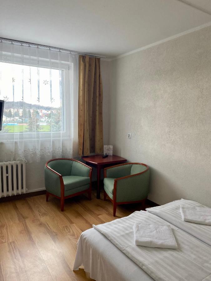 Dom Turysty Sanok Aparthotel Kültér fotó