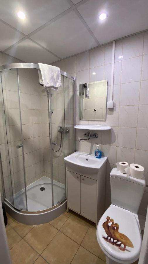 Dom Turysty Sanok Aparthotel Kültér fotó