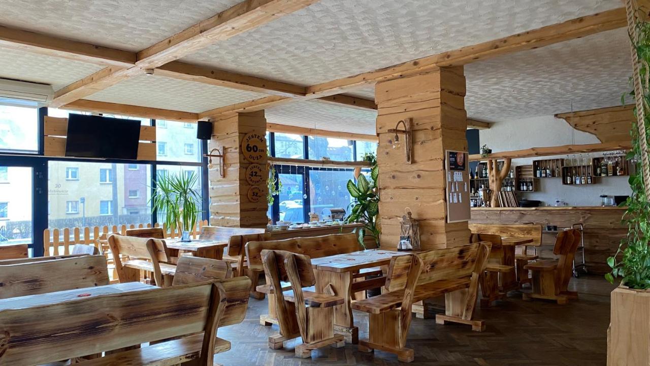 Dom Turysty Sanok Aparthotel Kültér fotó